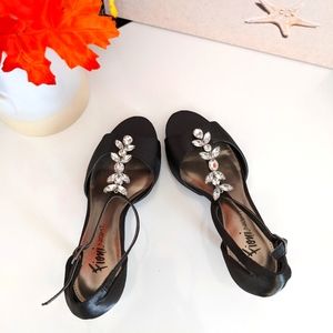 Size 5 strappy heels